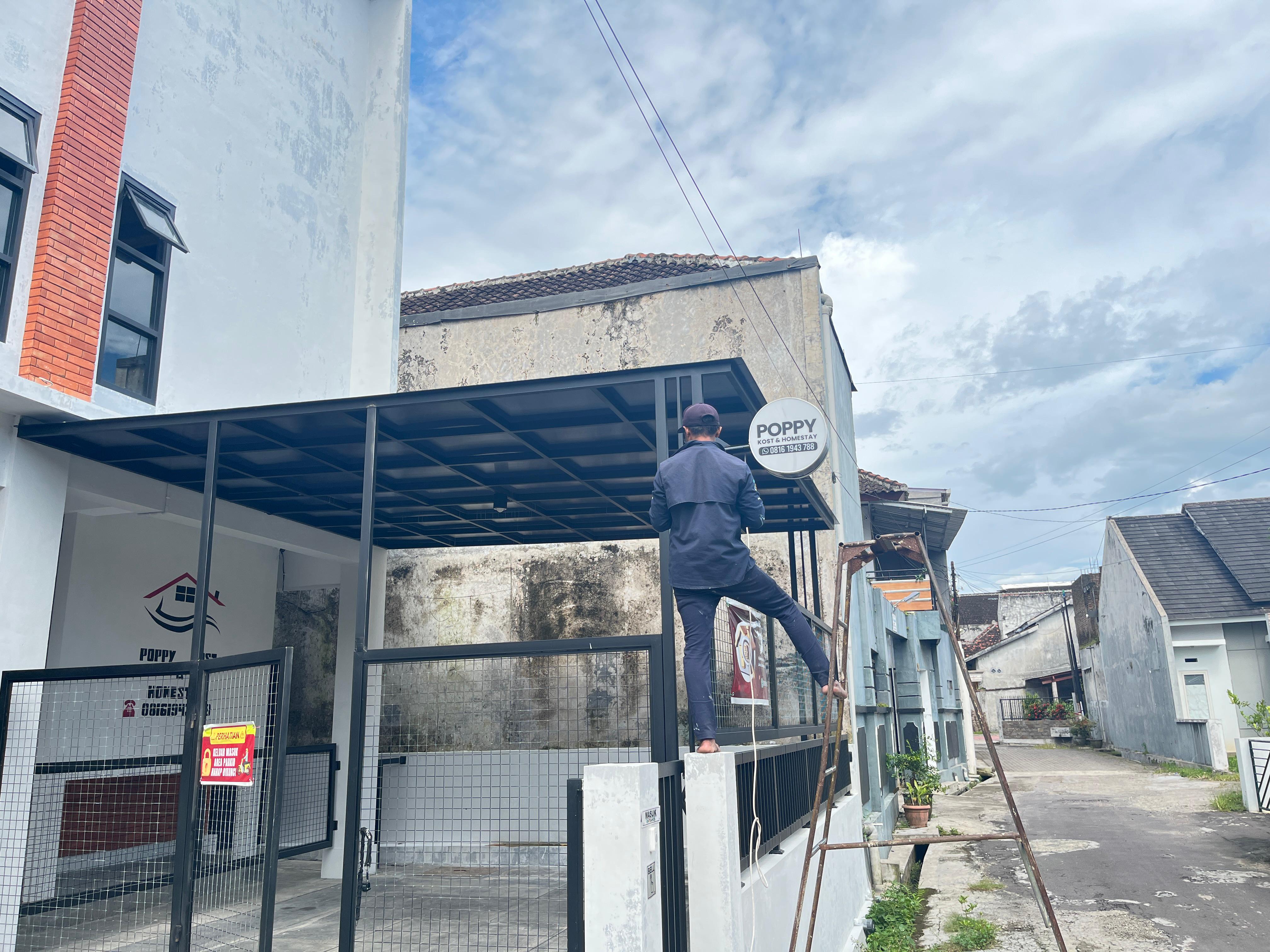 Ubah Rumah Kost Jadi Mesin Uang: Bukan Cuma Soal Kamar, Tapi Soal "Wajah" Bisnis Anda