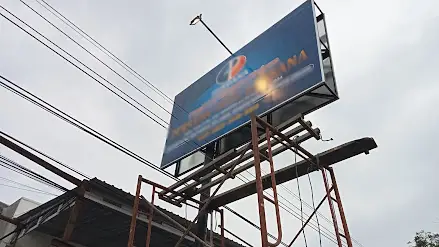 Bebas Pajak Neonbox & Baliho di Bangunan Sendiri: Hak atau Pelanggaran? Ini Aturan Kontroversial yang Jarang Diketahui!