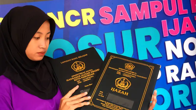 Pesan Map Ijazah terdekat di jember