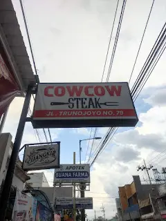 rekomendasi pembuat signage Jember, harga neon box restoran.