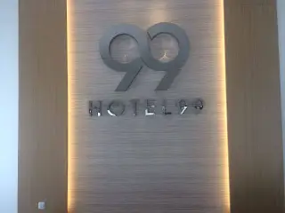 Huruf Timbul Hyper Aesthetic Hotel 99 Jember Huruf Timbul Hyper Aesthetic Hotel 99 Jember