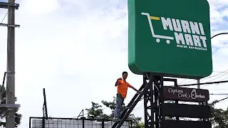 neon box raksasa bondowoso