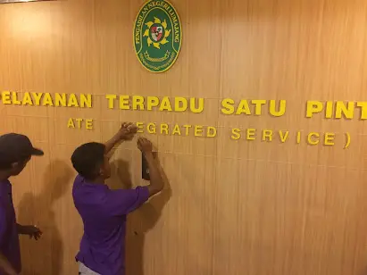 pemasangan pelayanan terpadu pengadilan negri lumajang