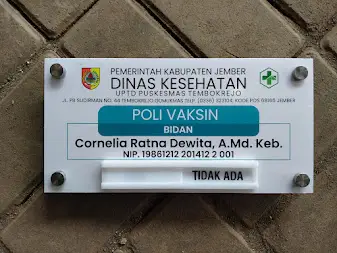 akrilik untuk puskesmas sebagai sarana informasi yang efektif dan praktis