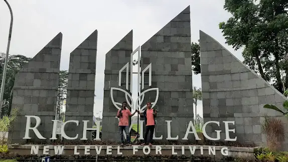 kenapa banyak huruf timbul dibuat dari plat galvanis? 🤔