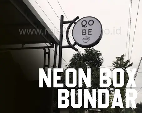 Contoh Desain Neon Box Industrial Rustic