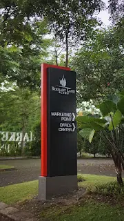 pylon sign Bernady Land Jember